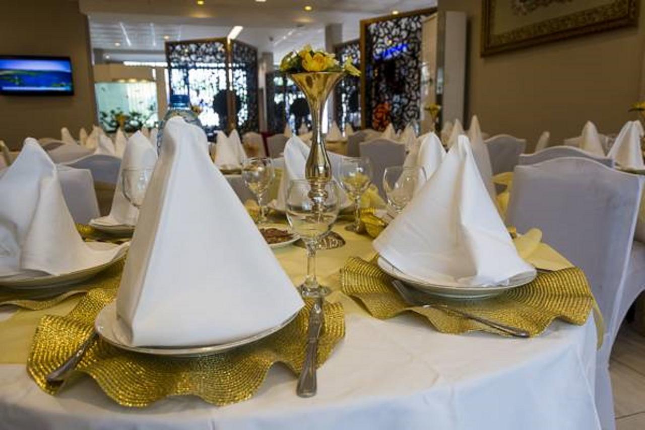Hotel La Falaise Bonanjo Douala Bagian luar foto