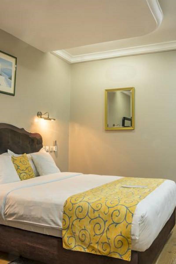 Hotel La Falaise Bonanjo Douala Bagian luar foto