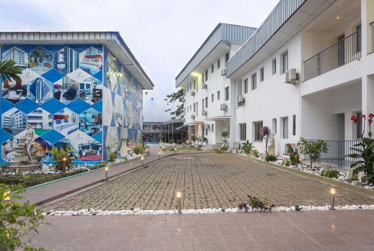 Hotel La Falaise Bonanjo Douala Bagian luar foto